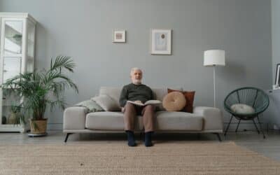 Fisioterapia para idosos em casa: Diferenciais entre o cuidador e o fisioterapeuta especializado